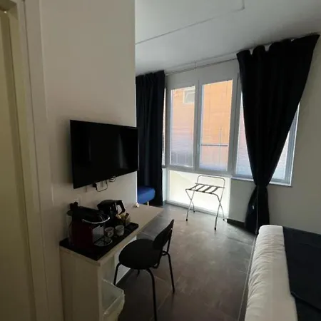 Guest house Joyfuel 3*